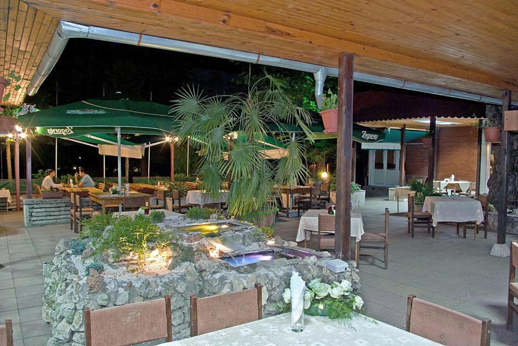 Hotel Les Razgrad المظهر الخارجي الصورة