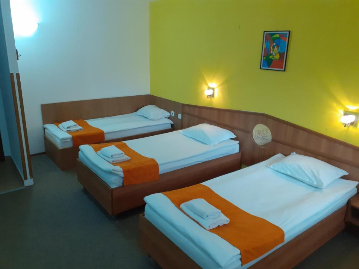 Hotel Les Razgrad المظهر الخارجي الصورة