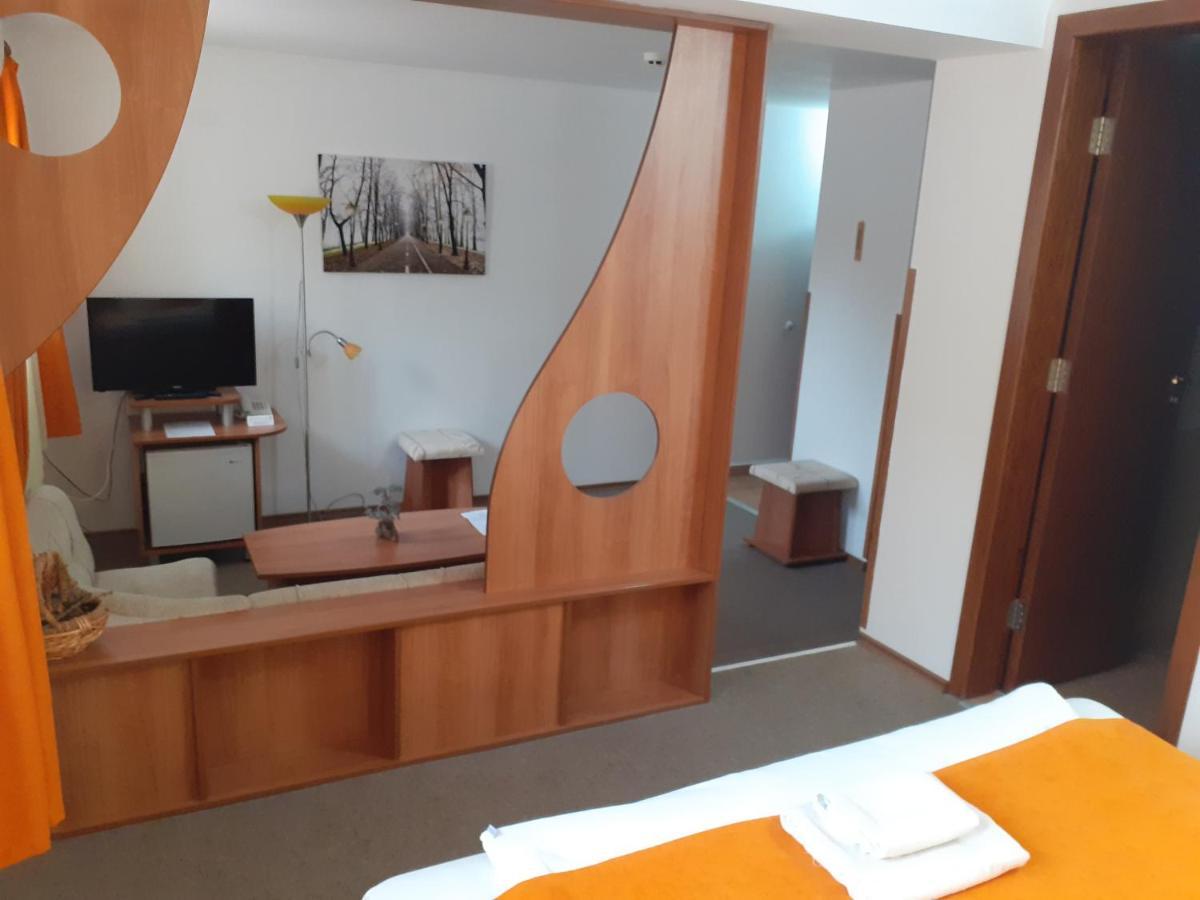 Hotel Les Razgrad المظهر الخارجي الصورة