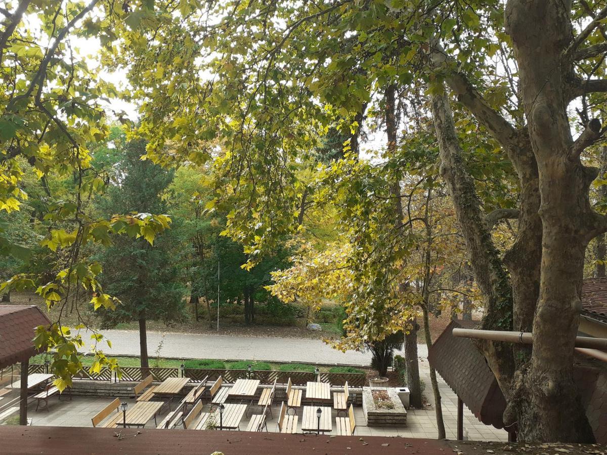 Hotel Les Razgrad المظهر الخارجي الصورة